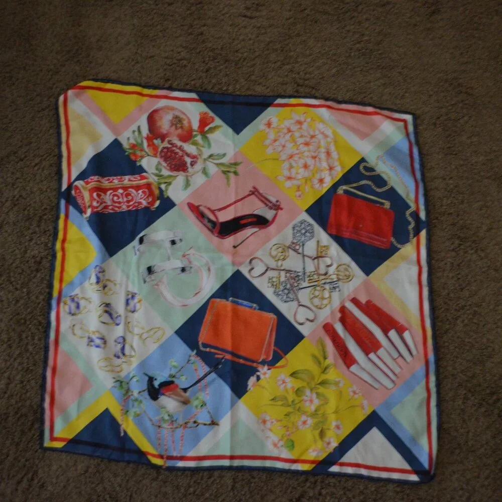 NWOT Carolina Herrera CH Square Silk Patchwork Scarf